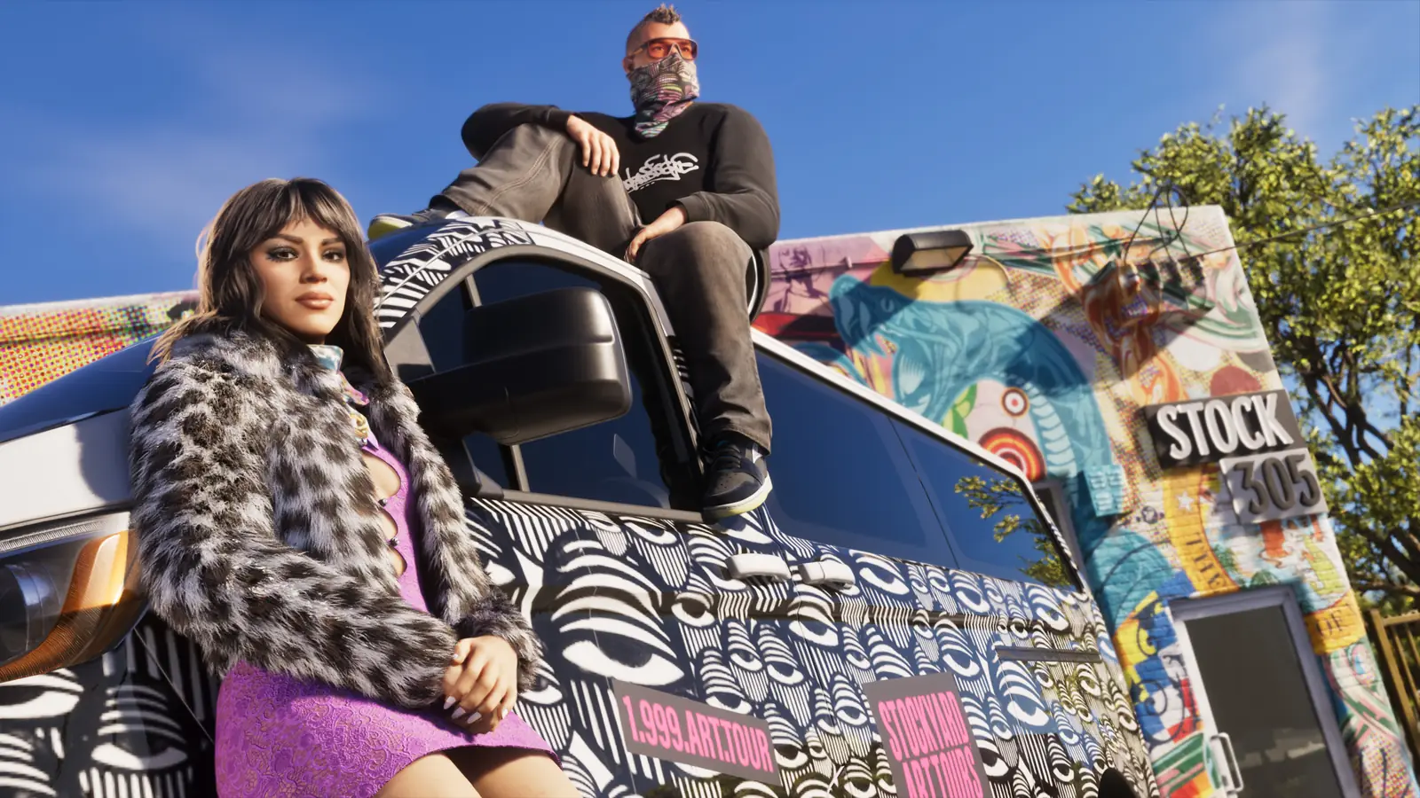 Lucia adossée à une camionnette devant la boutique Stock 305, Jason assis sur le toit.